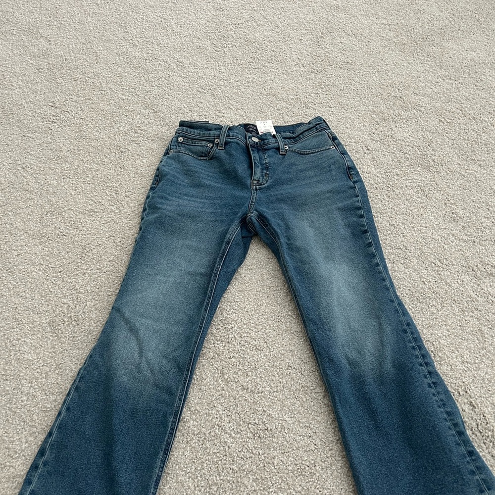 J. Crew Mid Rise Flare Crop Jeans 26P Brand new